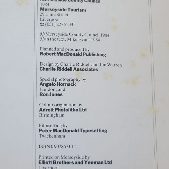 The Art of the Beatles Exhibition Catalogue 1984 Book - Picture 2 of 9